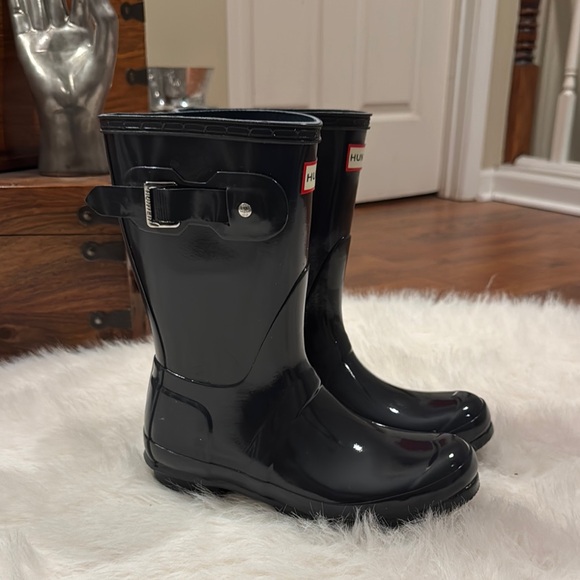 Hunter Gray/Black Rain Boots Women’s Size 6 pre-owned. - Picture 2 of 6